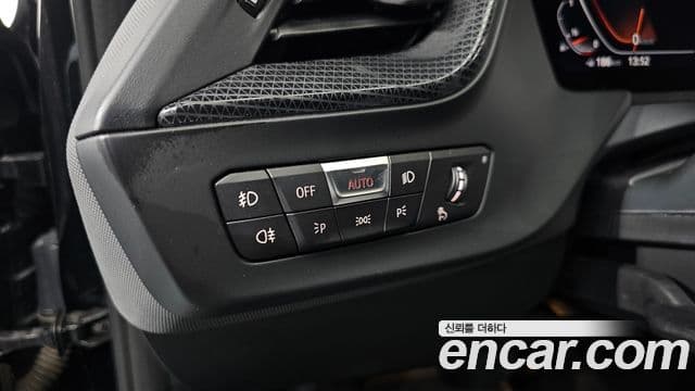 BMW 1 Series 2023 — Photo 11/33
