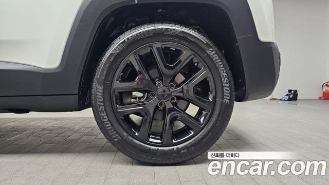 Jeep Renegade 2022 — Photo 7/31
