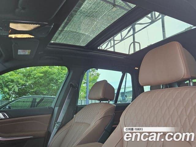 BMW X5 2025 — фото 8 из 15