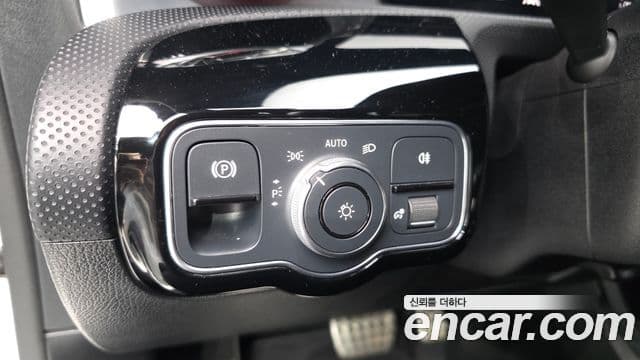 Mercedes-Benz CLA-Class 2023 — ფოტო 18/20