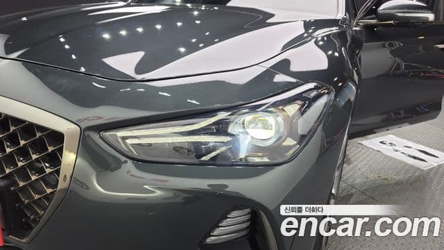Genesis G70 2019 — Photo 19/34