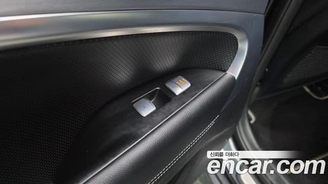 Genesis G70 2019 — Photo 4/34