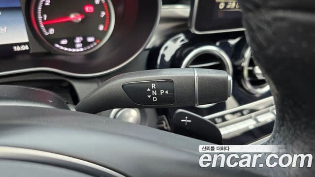 Mercedes-Benz C-Class 2018 — Фото 9/20