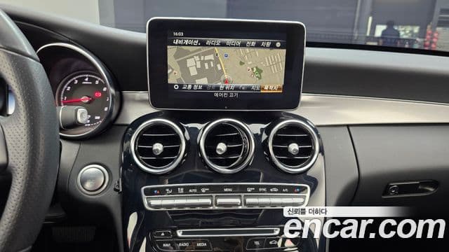 Mercedes-Benz C-Class 2018 — Фото 14/20