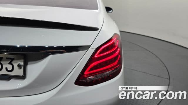 Mercedes-Benz C-Class 2018 — ფოტო 24/30
