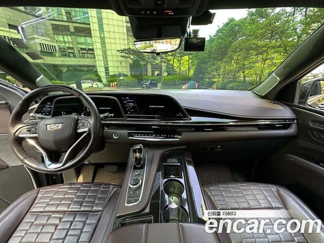 Cadillac Escalade 2021 — Şəkil 7/16