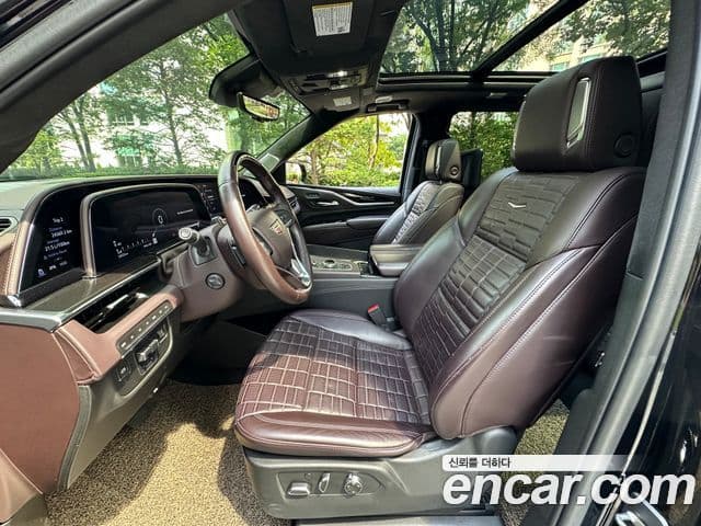 Cadillac Escalade 2021 — Şəkil 10/16
