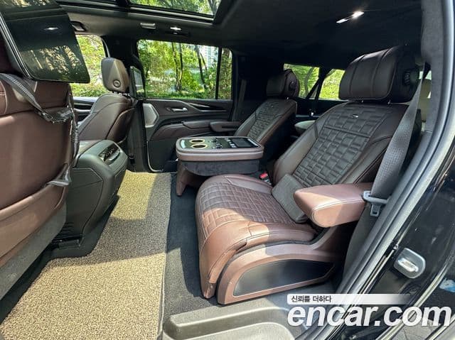 Cadillac Escalade 2021 — Şəkil 12/16