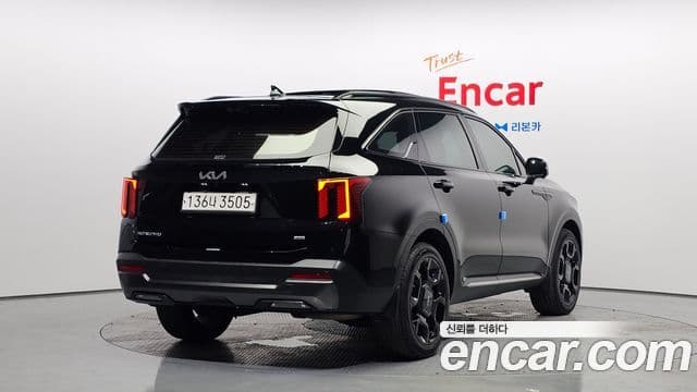 Kia Sorento 2024 — ფოტო 2/20