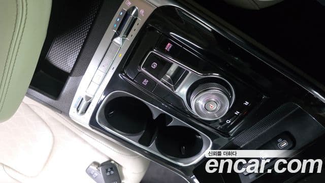 Kia Carnival 2021 — Фото 9/20