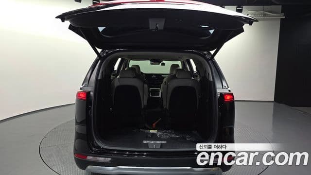 Kia Carnival 2021 — Фото 20/20
