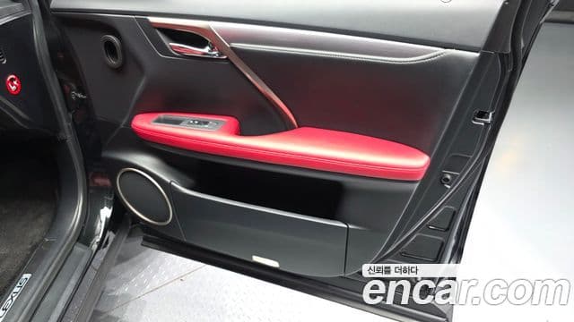 Lexus RX450h 2021 — Photo 6/33