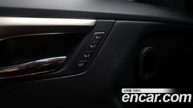 Lexus RX450h 2021 — Photo 16/33