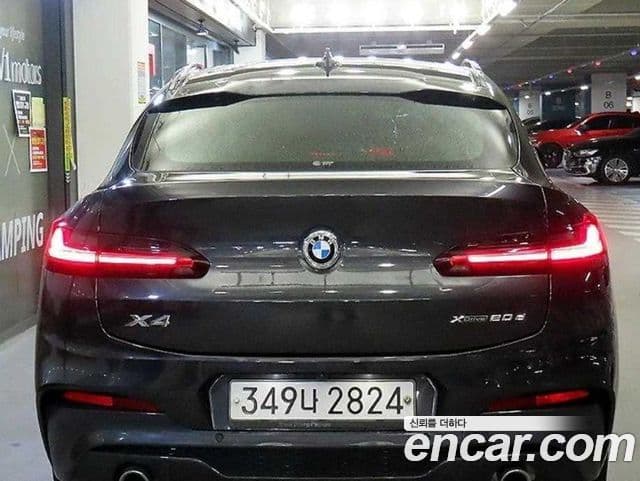 BMW X4 2020 — Фото 4/20