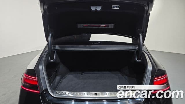 Genesis G90 2023 — Şəkil 18/20