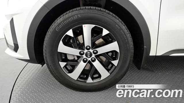 Kia Sorento 2021 — фото 5 из 20