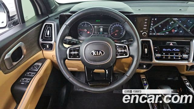Kia Sorento 2021 — ფოტო 13/20