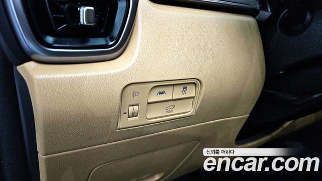 Kia Sorento 2021 — ფოტო 17/20