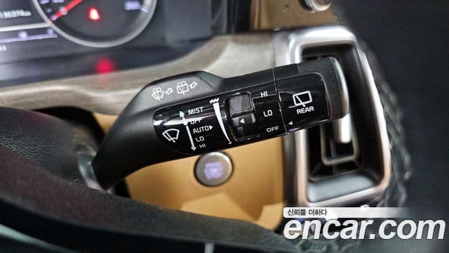 Kia Sorento 2021 — ფოტო 19/20