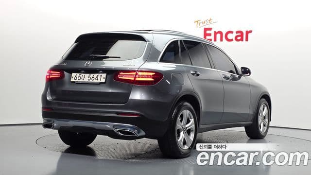Mercedes-Benz GLC-Class 2018 — Şəkil 2/20