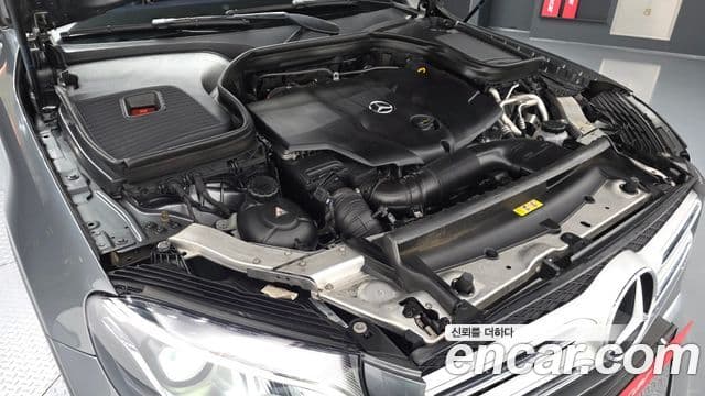 Mercedes-Benz GLC-Class 2018 — Şəkil 6/20