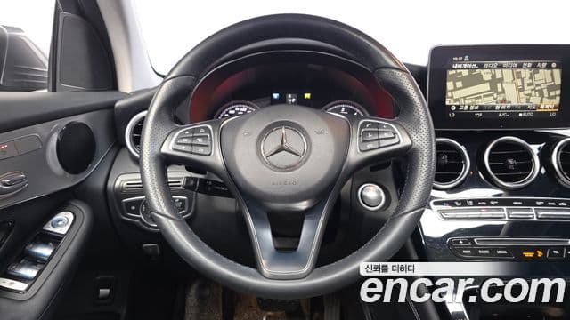Mercedes-Benz GLC-Class 2018 — Şəkil 13/20