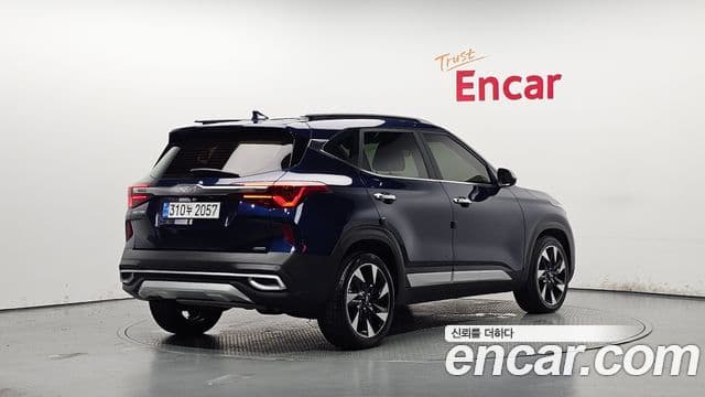Kia Seltos 2022 — Şəkil 2/20