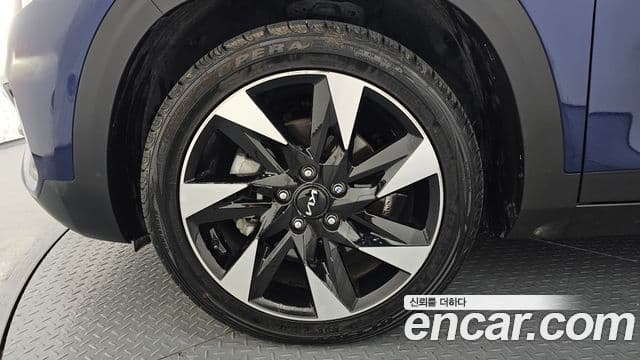 Kia Seltos 2022 — Şəkil 5/20