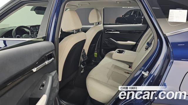 Kia Seltos 2022 — Şəkil 12/20