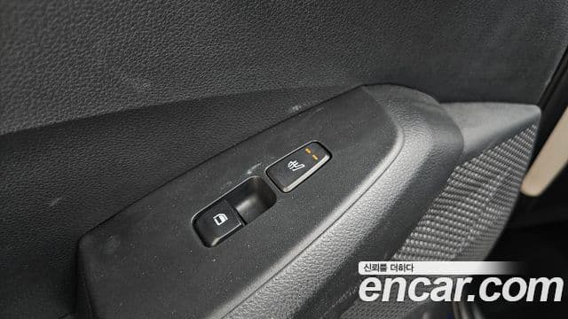 Kia Seltos 2022 — Şəkil 19/20