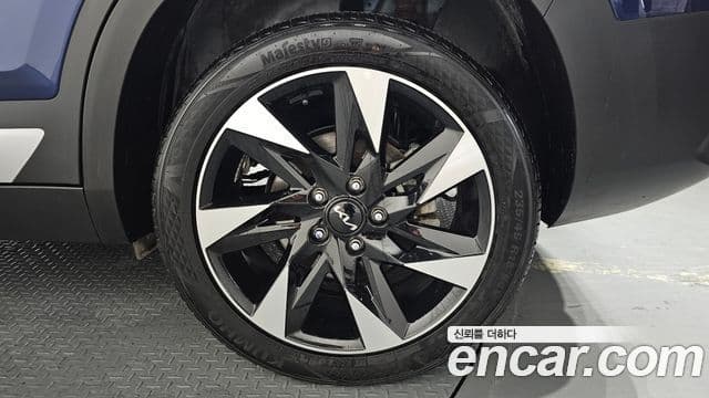 Kia Seltos 2022 — Şəkil 8/32