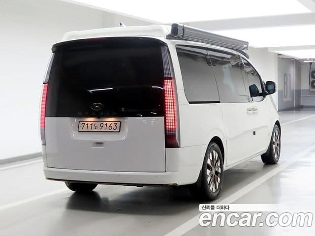 Hyundai Staria 2024 — ფოტო 3/20
