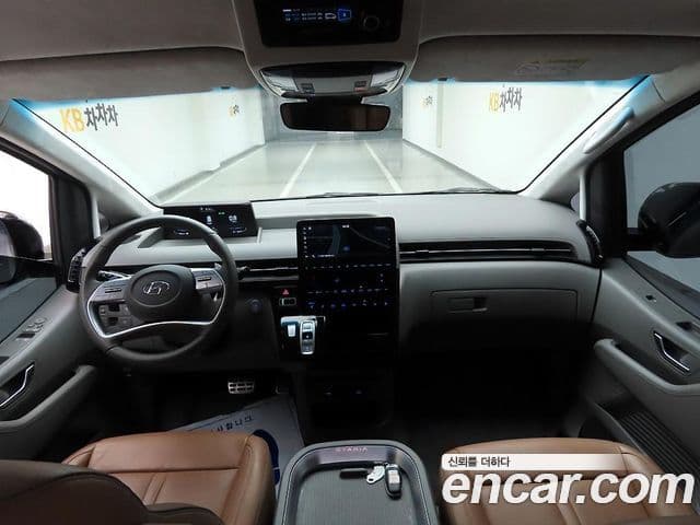 Hyundai Staria 2024 — ფოტო 5/20