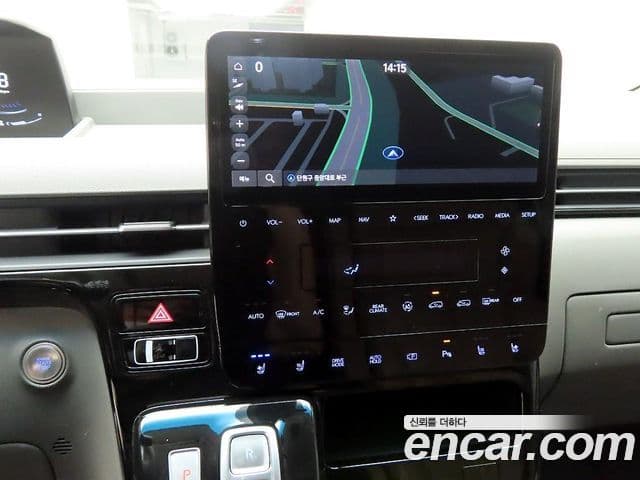 Hyundai Staria 2024 — ფოტო 8/20