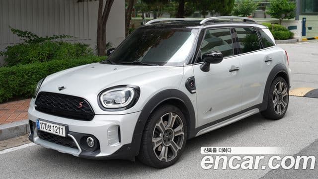 Mini Cooper S Countryman 2021 — Фото 10/10