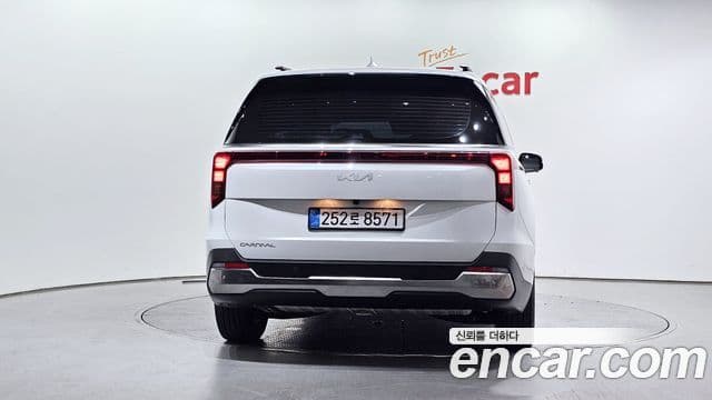 Kia Carnival 2025 — ფოტო 4/20