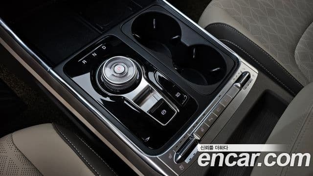 Kia Carnival 2025 — ფოტო 9/20