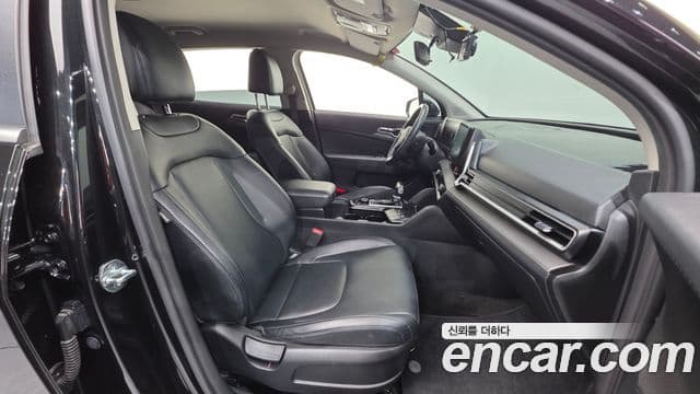 Kia Sportage 2023 — Şəkil 10/20