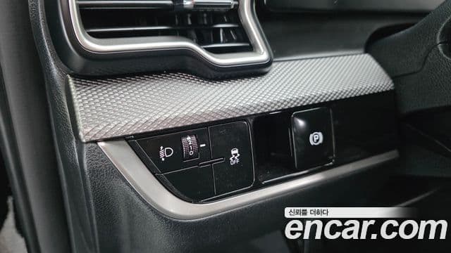 Kia Sportage 2023 — Şəkil 13/20