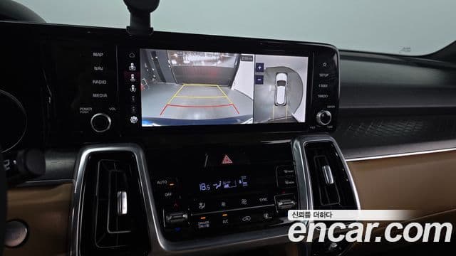 Kia Sorento 2021 — Фото 16/20