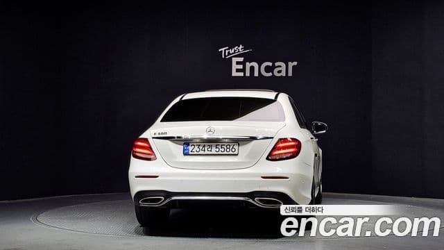 Mercedes-Benz E-Class 2019 — Şəkil 4/20