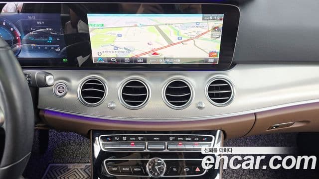 Mercedes-Benz E-Class 2019 — Şəkil 13/20