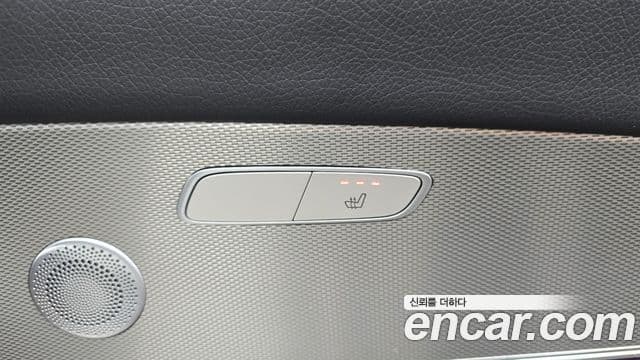 Mercedes-Benz E-Class 2019 — Şəkil 18/20