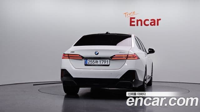 BMW 5 Series 2025 — ფოტო 3/20