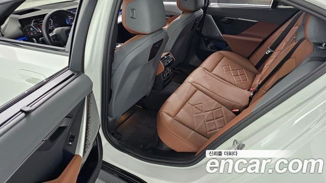 BMW 5 Series 2025 — ფოტო 11/20