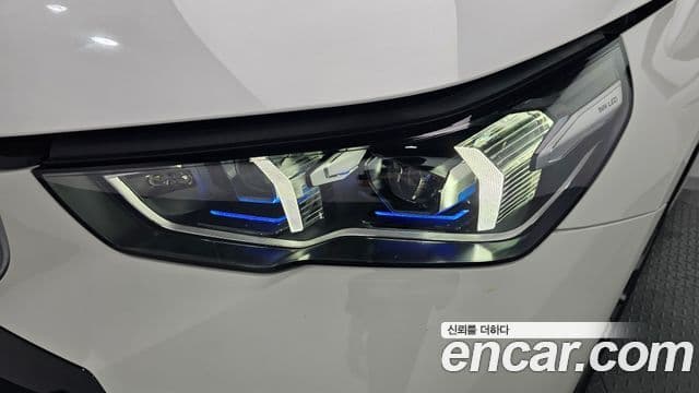 BMW 5 Series 2025 — Photo 24/32