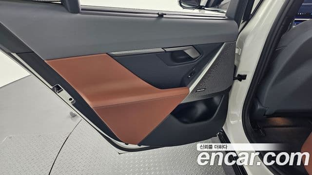 BMW 5 Series 2025 — Photo 19/32