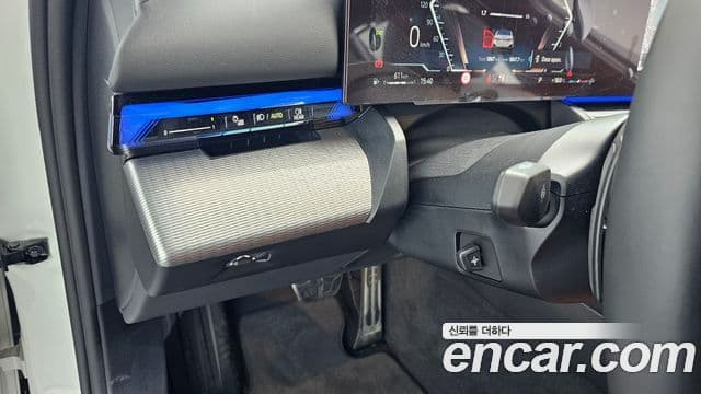 BMW 5 Series 2025 — Photo 32/32