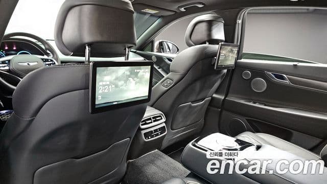 Genesis Electrified G80 2022 — Şəkil 11/20