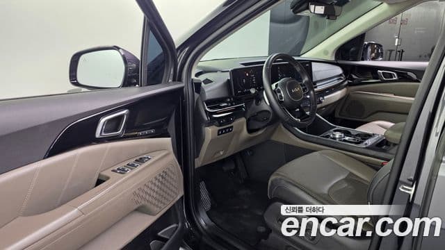 Kia Carnival 2023 — Şəkil 10/20